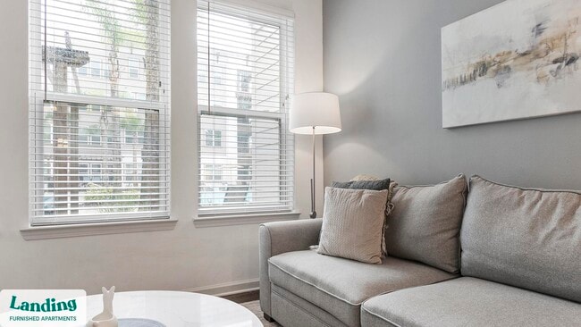 Building Photo - 1905 Promenade Way