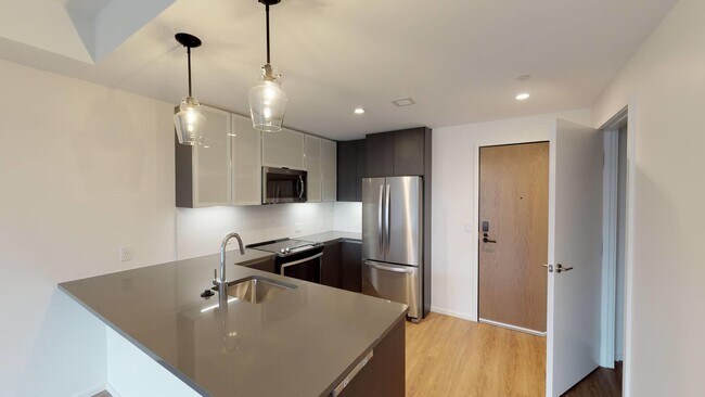 Building Photo - 341 Harrison Ave