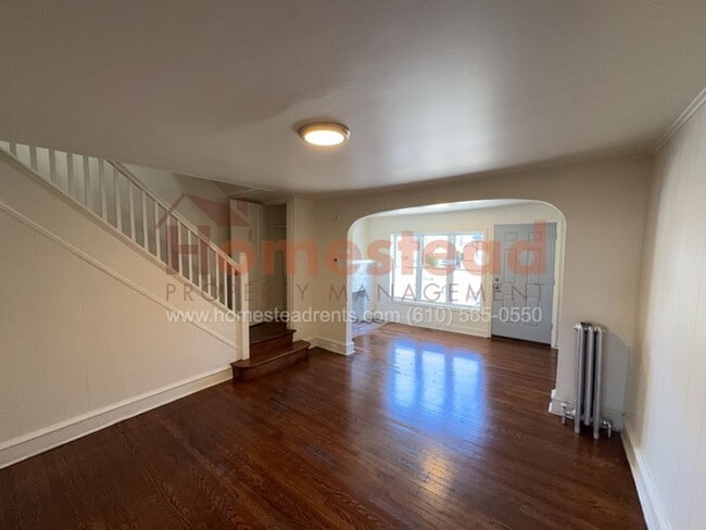 Building Photo - 3 BEDROOM HOME FOR RENT IN Sharon Hill