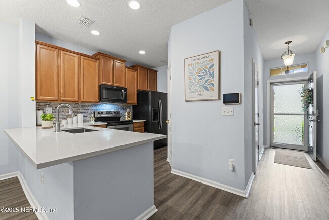 Building Photo - 6110 Bartram Village Dr