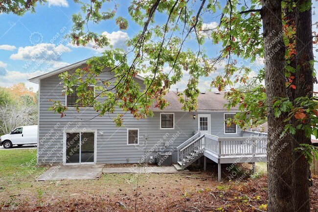 Building Photo - 3 br, 2 bath House - 2703 Laurel View Dr