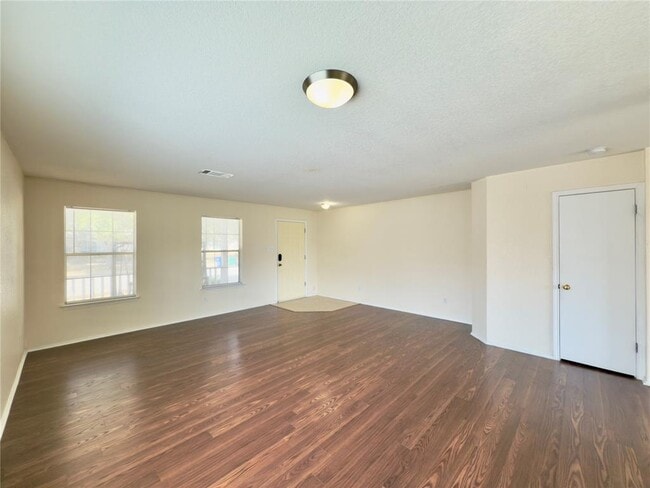 Foto del edificio - 17125 Dashwood Creek Dr