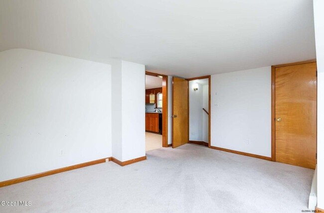Building Photo - 533 Church Rd