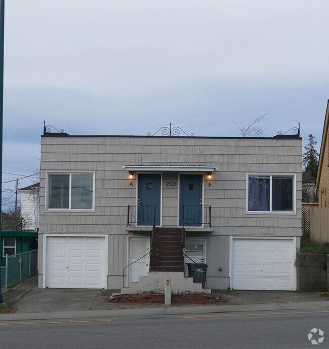 Building Photo - 2322 Burwell St