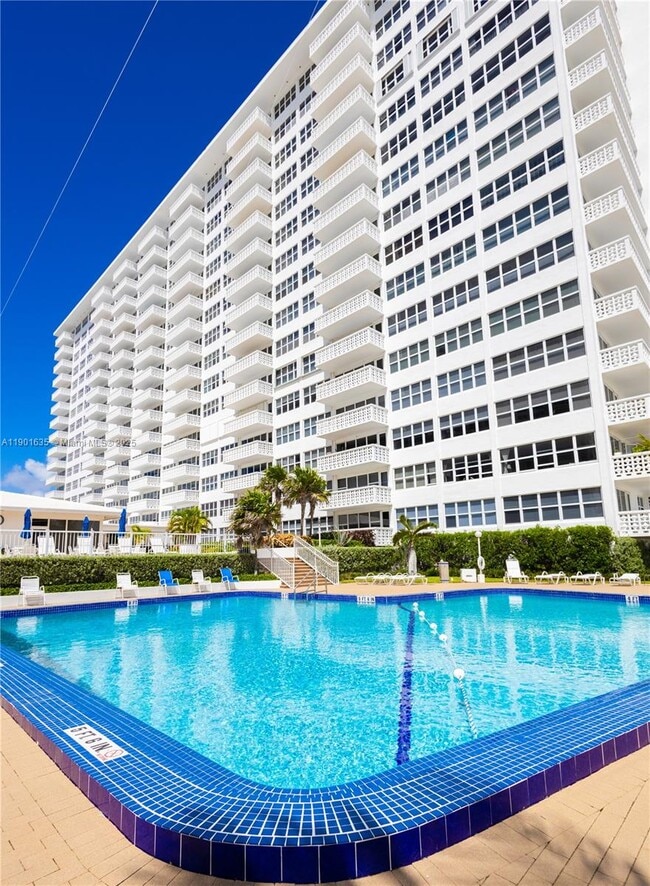 Building Photo - 4010 Galt Ocean Dr