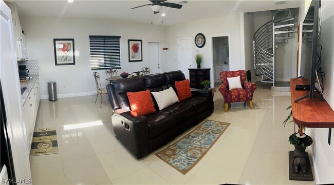 Foto del edificio - 128 SW 19th Ln