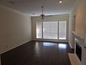 Building Photo - 15114 Farndale Dr