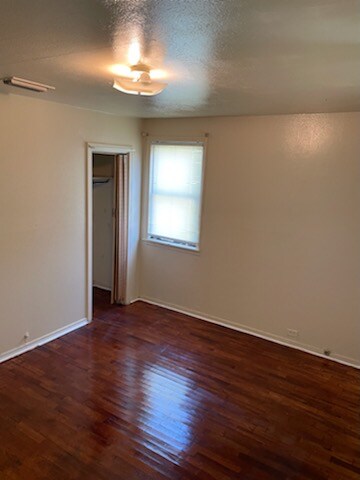 Building Photo - 3132 Looney St