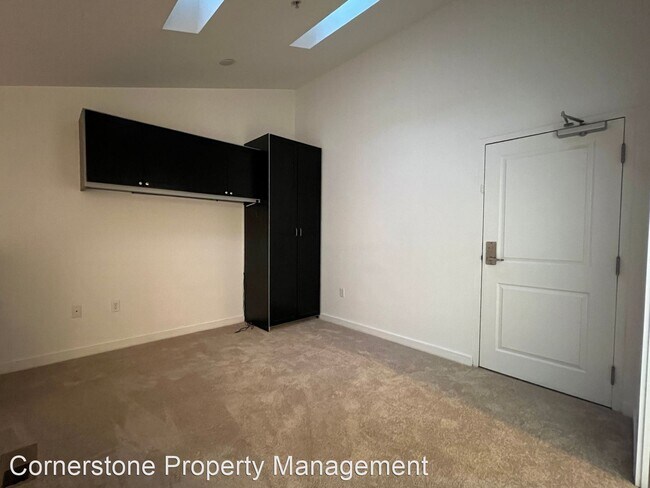Building Photo - 1 br, 1.5 bath House - 125 Patterson St  #305