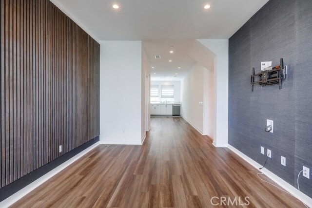 Building Photo - 335 Placemark