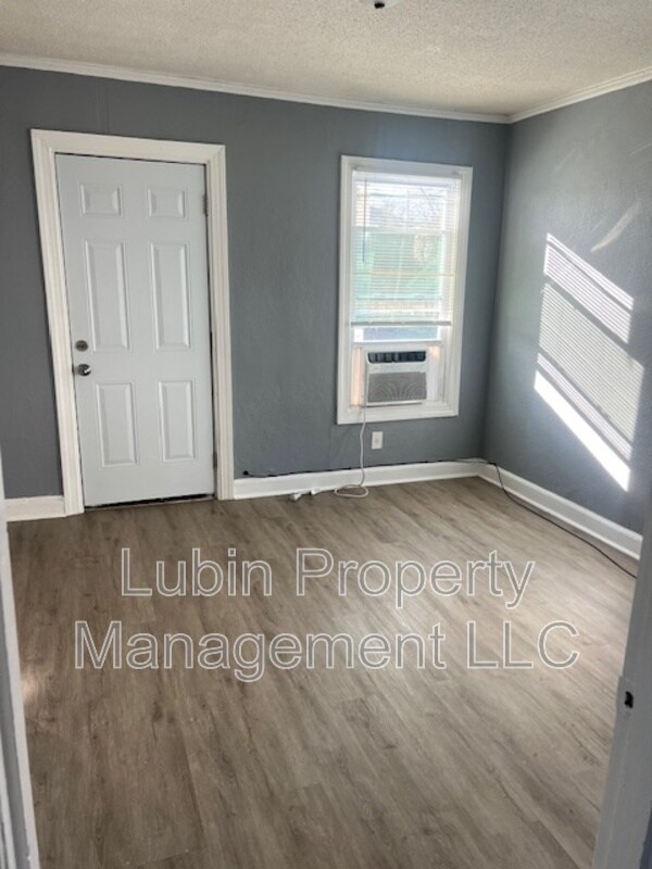 Building Photo - 1411 Ragan St