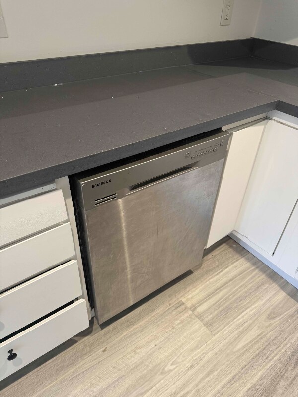 Building Photo - 27 Stevens Pl