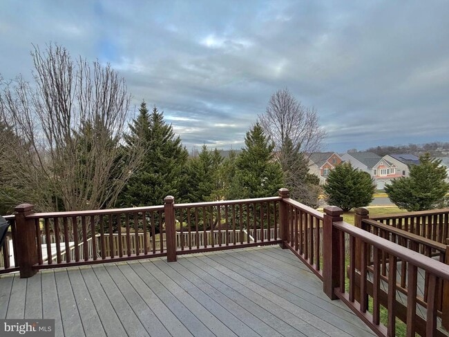 Foto del edificio - 3344 Wilton Crest Ct