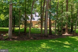 Building Photo - 7300 Scarlet Oak Ct