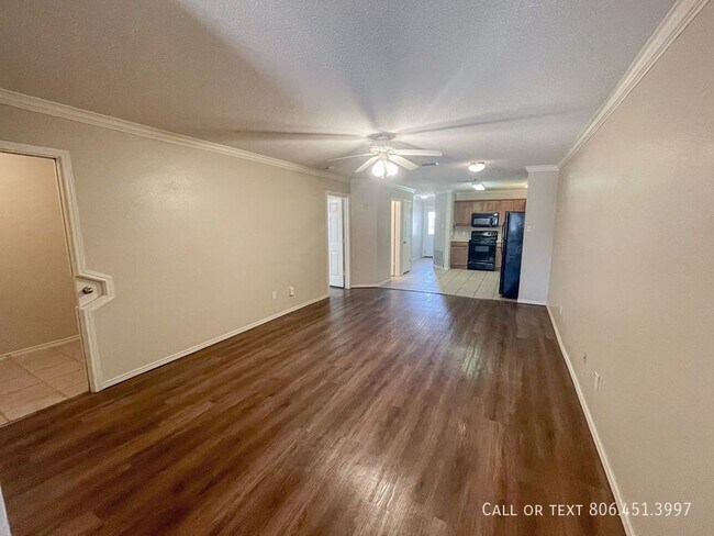 Building Photo - 3 Bed, 3 Bath, 2 Car Garage close to Tech ...