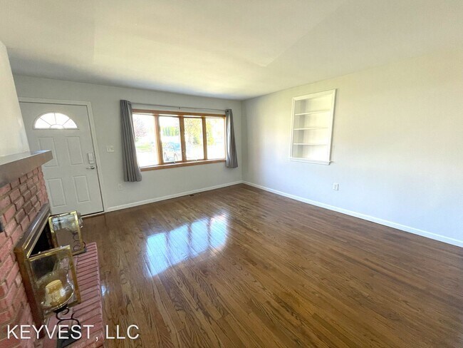 Building Photo - 3 br, 2 bath House - 333 Johnson Rd