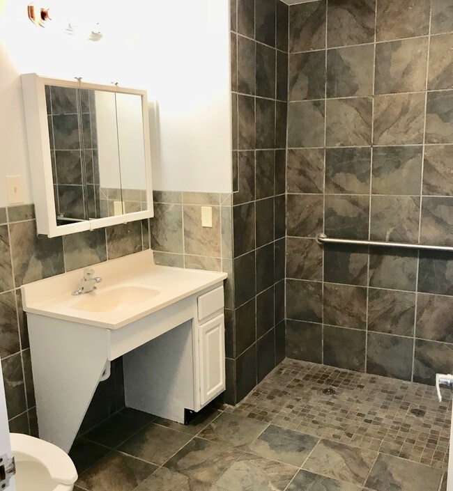Bathroom/shower - 1204 Plainview Ln