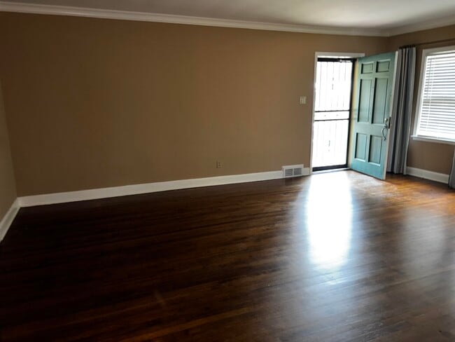 Building Photo - 3646 Walnut Grove Rd