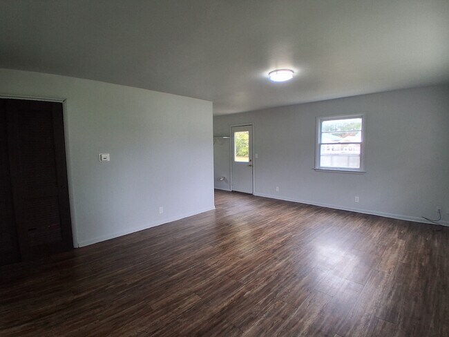 Foto del edificio - 312 Holmes Ave
