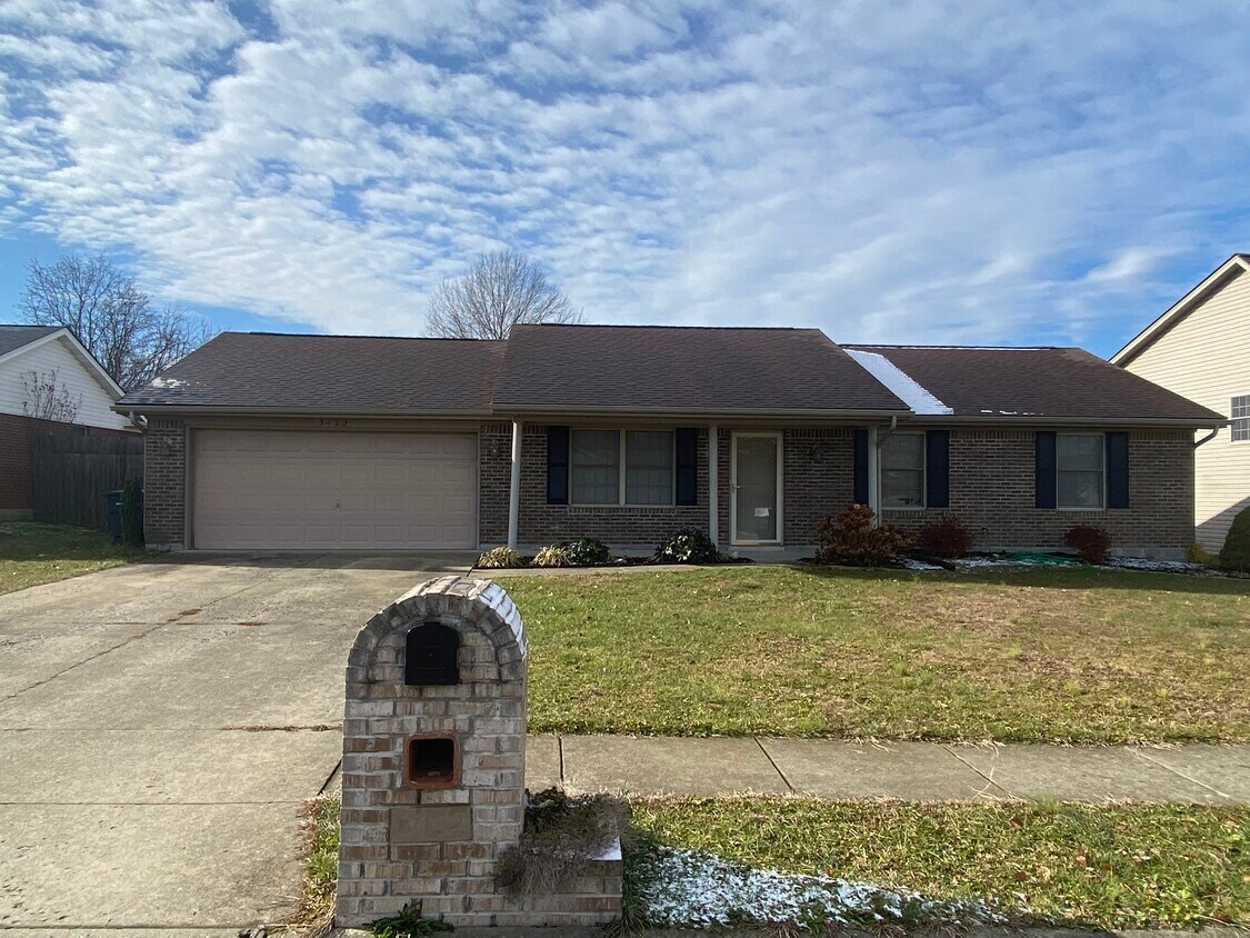 3432 Alvin Dr, Jeffersonville, IN 47130 House Rental in Jeffersonville, IN