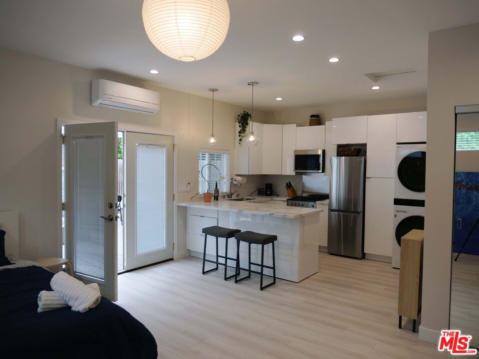 4 Studio Apartments for Rent in Valley Glen, CA Westside Rentals