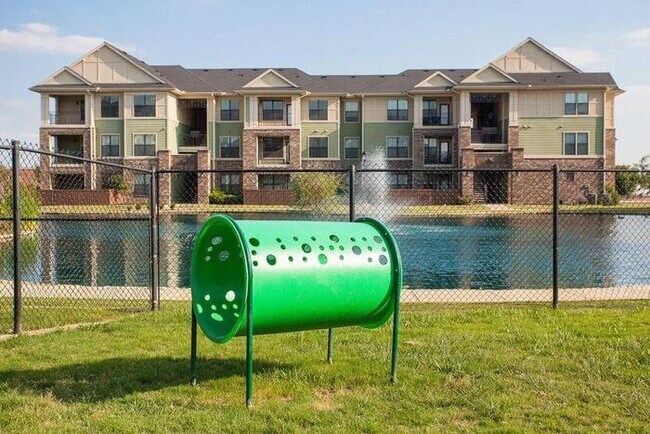 Foto del edificio - 8660 N Beach St