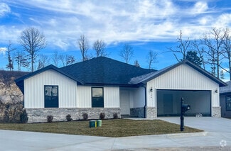 Building Photo - 196 Rockridge Rd