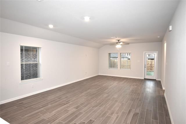 Foto del edificio - 5408 Locke Dr