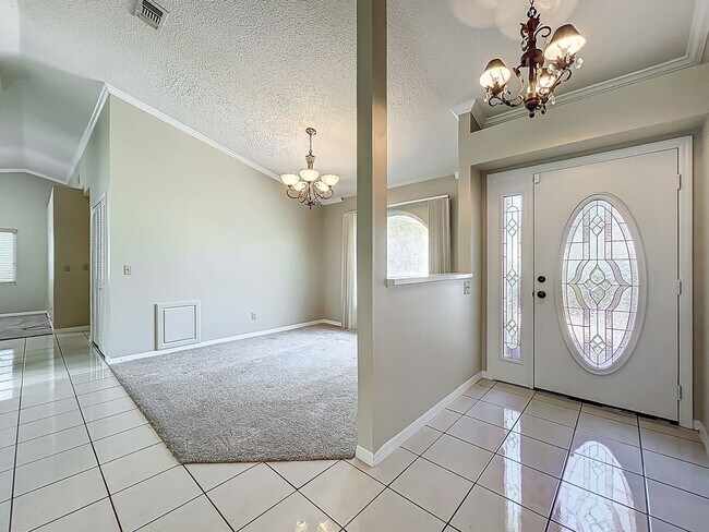 Foto del edificio - Elegant 4-Bed Winter Park Home with Oversized Hot Tub & Scenic Setting