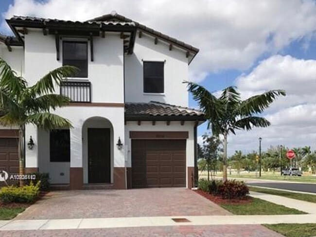 Building Photo - 8878 NW 103rd Ave