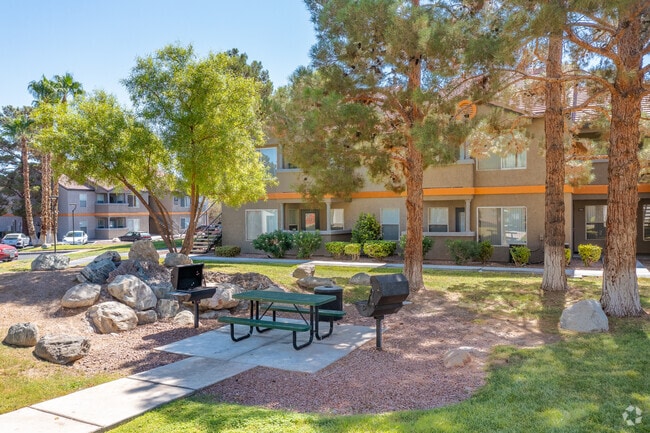 20 51 APARTMENTS visual data 8