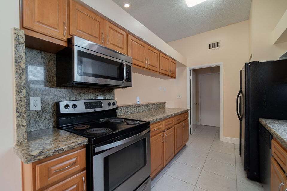 Primary Photo - 14 Misty Meadow Dr