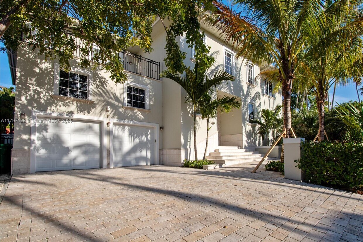 Foto principal - 797 Ridgewood Rd