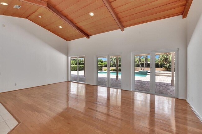 Foto del edificio - 11106 Whispering Pines Ln