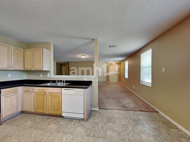 Foto del edificio - 1100 Willow Tree Dr