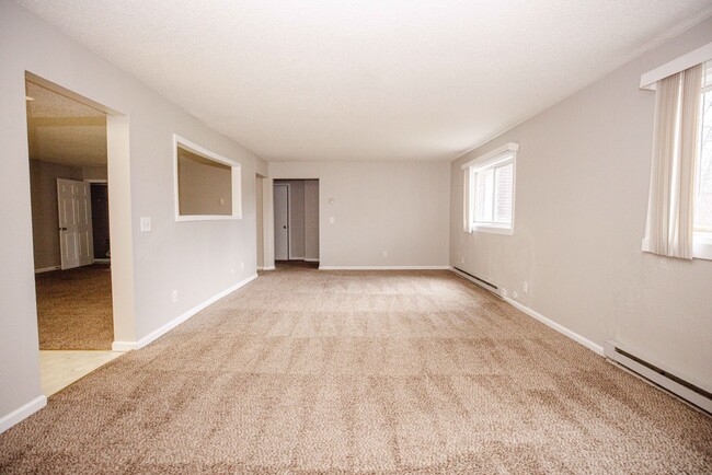 Building Photo - 6730 Hill Avenue
