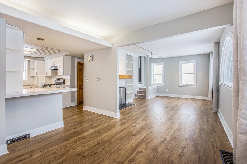 Foto principal - 1725 Walker Ave NW