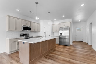 Building Photo - 2707-D Sachet Pl