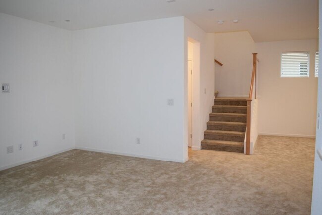 Building Photo - 1805 Terracina Dr