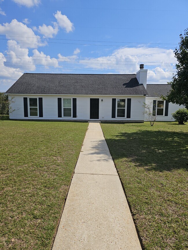 Foto del edificio - 2200 Fernway Ct