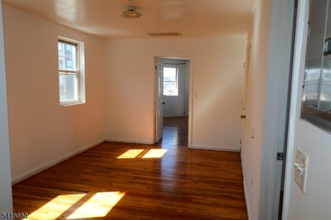 Foto del edificio - 524 Mulberry St