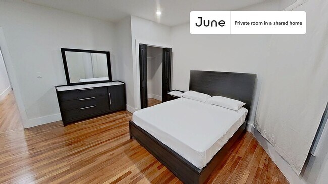 Foto del edificio - Room in Shared 5 bed/2 bath home
