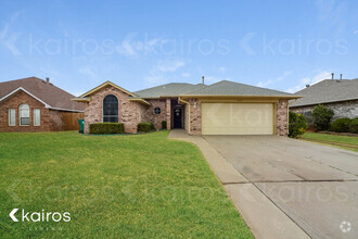 Building Photo - 13305 Springcreek Dr