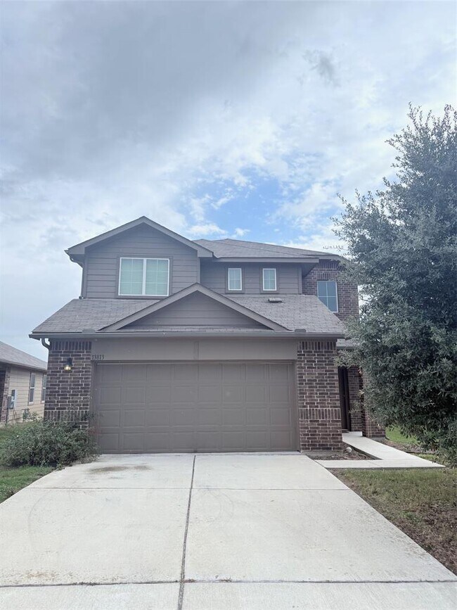 Foto del edificio - 13813 Geelong Dr