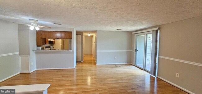 Building Photo - 821 Stratford Way