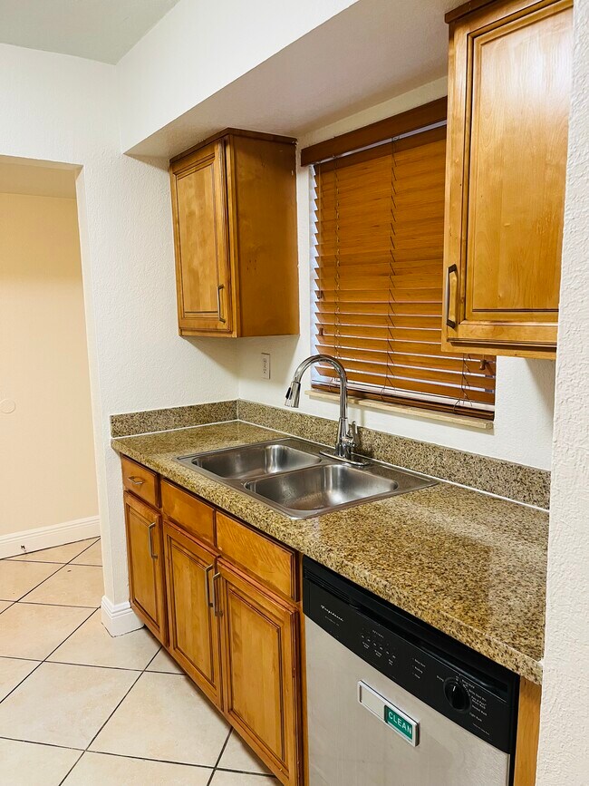 Foto del edificio - 8601 SW 94th St