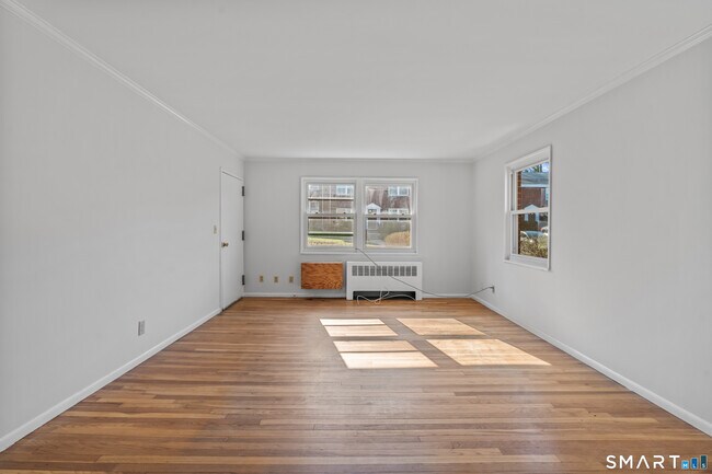 Foto del edificio - 134 Blachley Rd