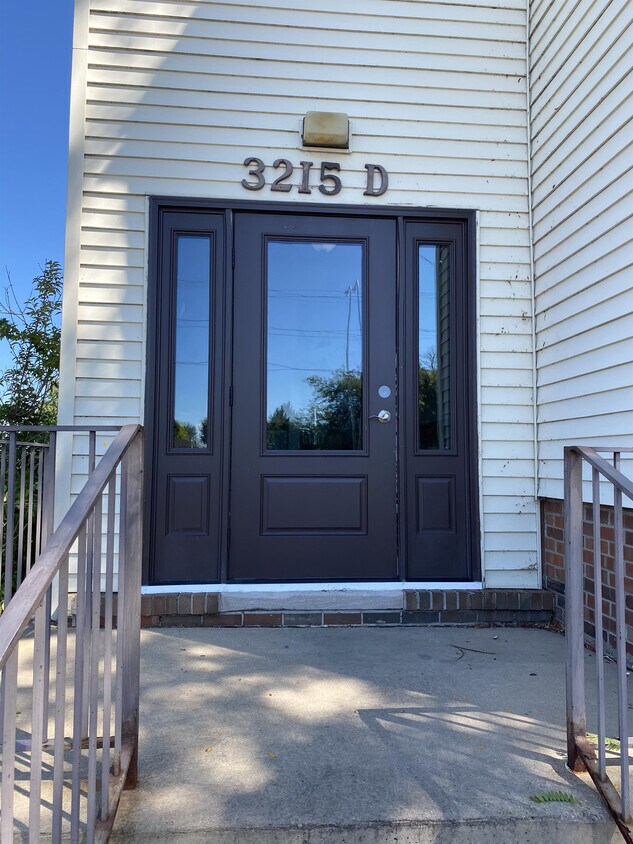 Foto principal - 3215 W Willow Knolls Dr