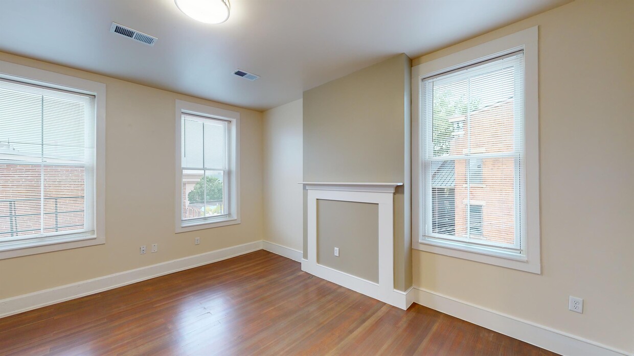 Primary Photo - 101 Peete St