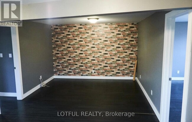 Building Photo - 1107 Aldea Ave